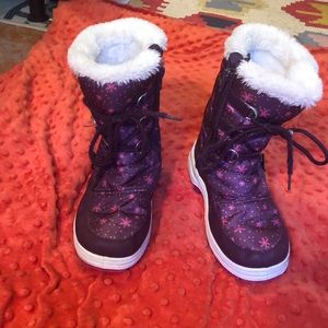 Girls waterproof snow boots Size 33/1.5